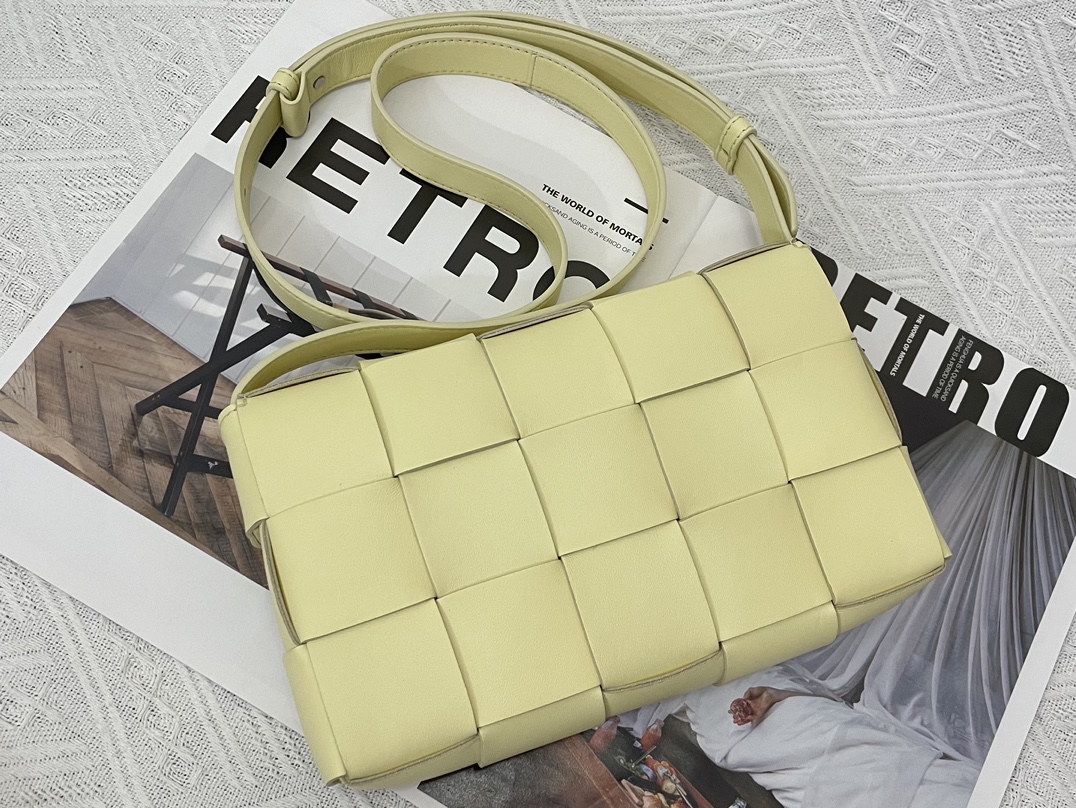 Cassette Intreccio Leather Cross-body Bag Apricot Cream